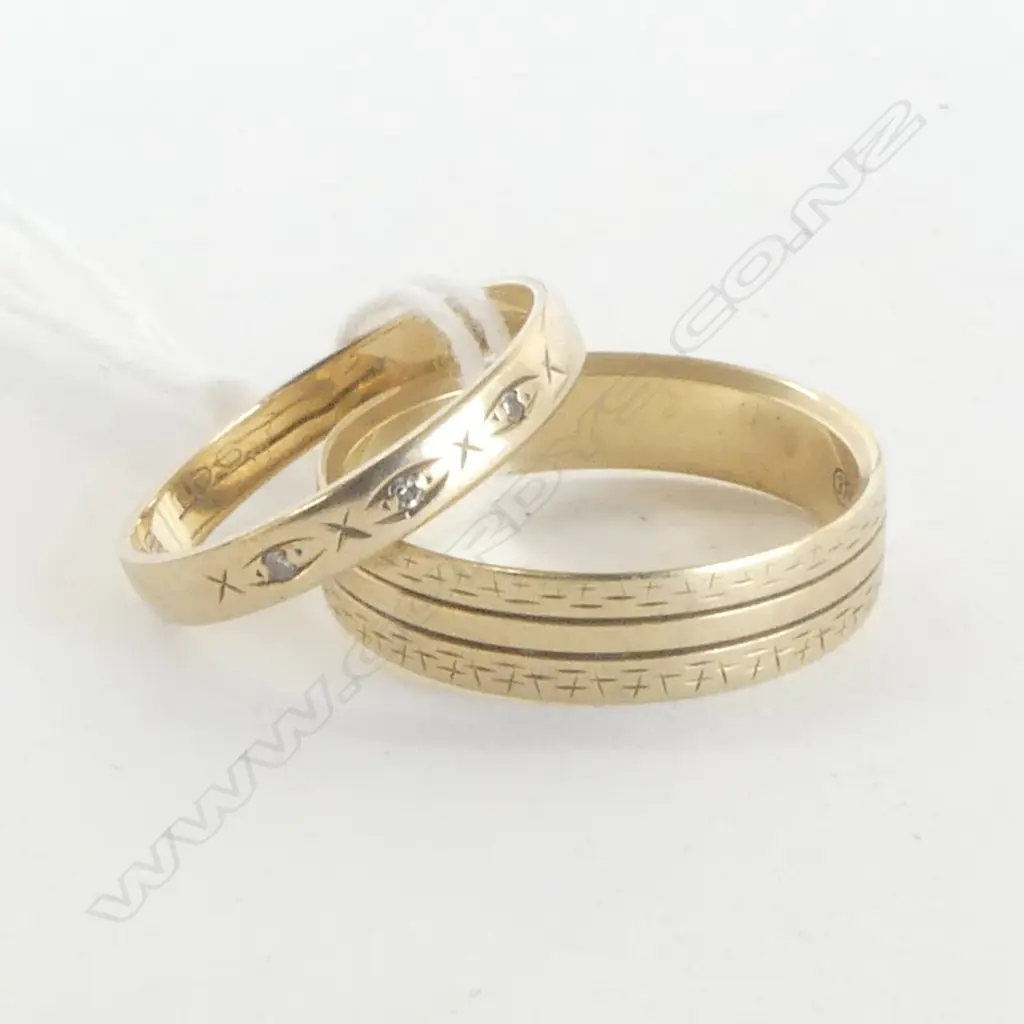2 9CT RINGS 4.1gms Image 1++