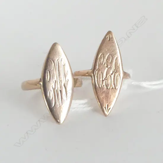 2 GOLD SIGNET RINGS 4.2gms  SIZE L & M