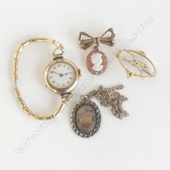 3 PCES GOLD JEWELLERY; NECKLACE, WRIST WATCH, CAMEO BROOCH, EDWARDIAN SEED PEARL BROOCH