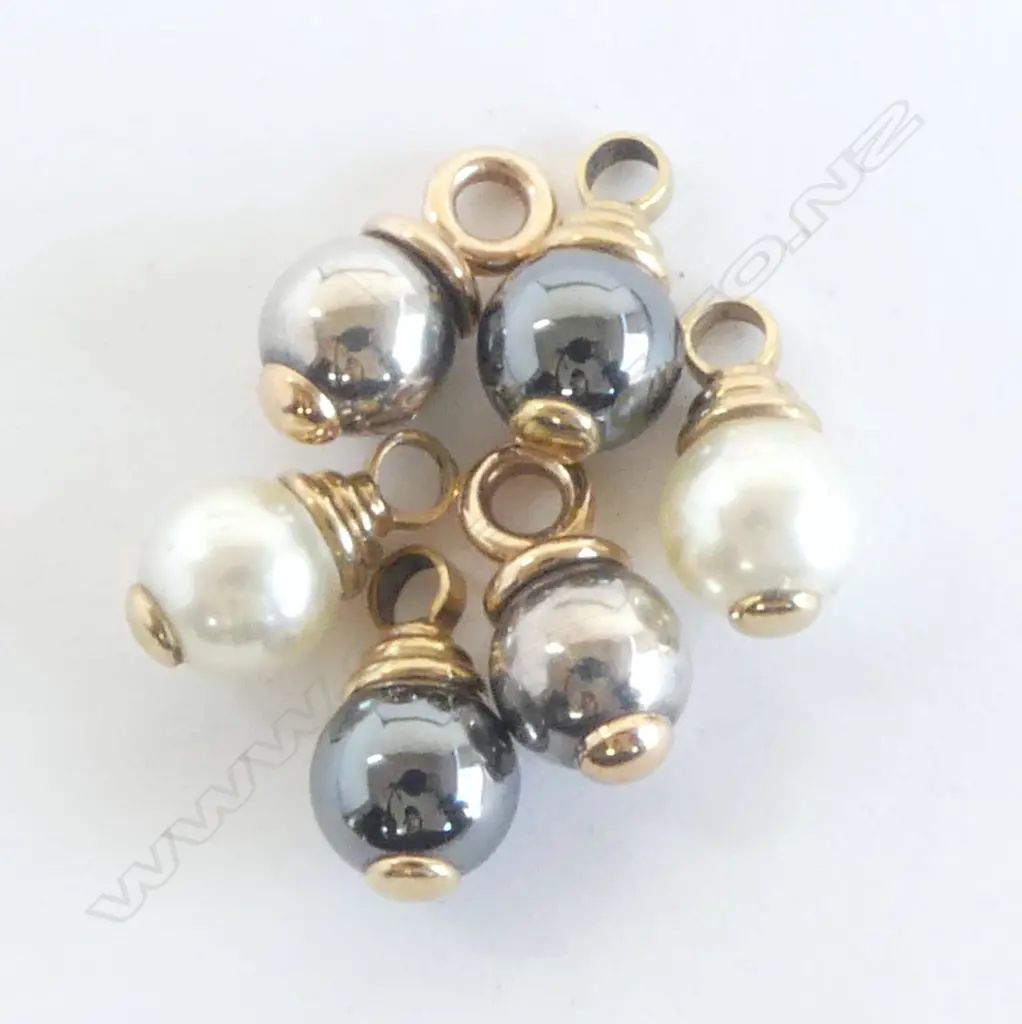 6  DROPS FOR HOOP EARRINGS; 4 MARKED 375 16.2gms Image 1++