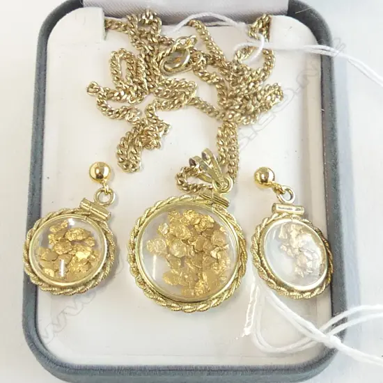 REAL GOLD FLAKE JEWELLERY SUITE GOLD PLATE FRAMES pendant necklace + pr earrings ex gold shop Arrowtown