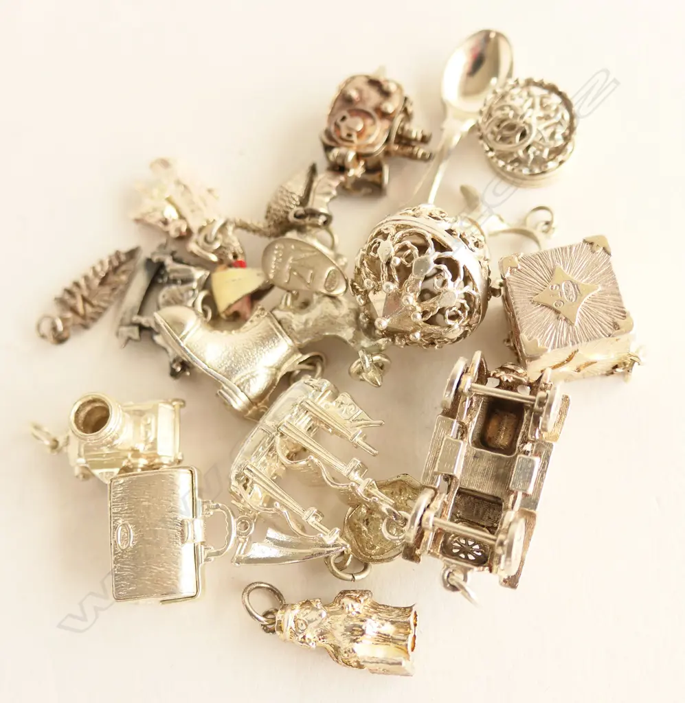BAG OF SILVER 18 SILVER CHARMS: CAMERA + VINTAGE CAR ETC Image 1++