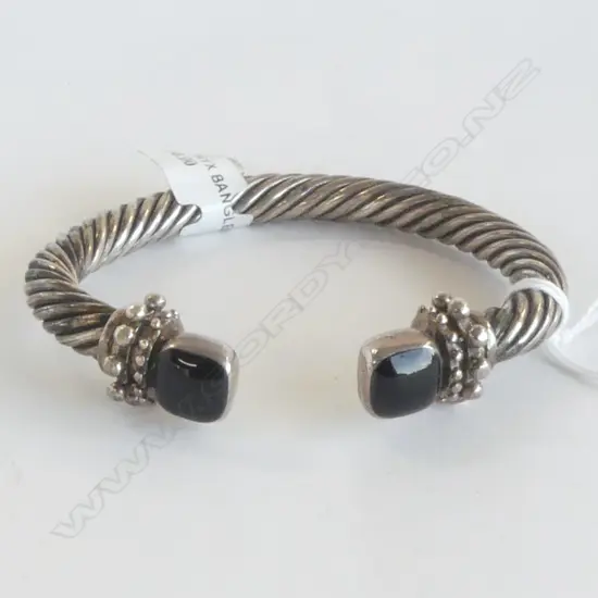 HEAVY MEXICAN SILVER & ONYX BANGLE 