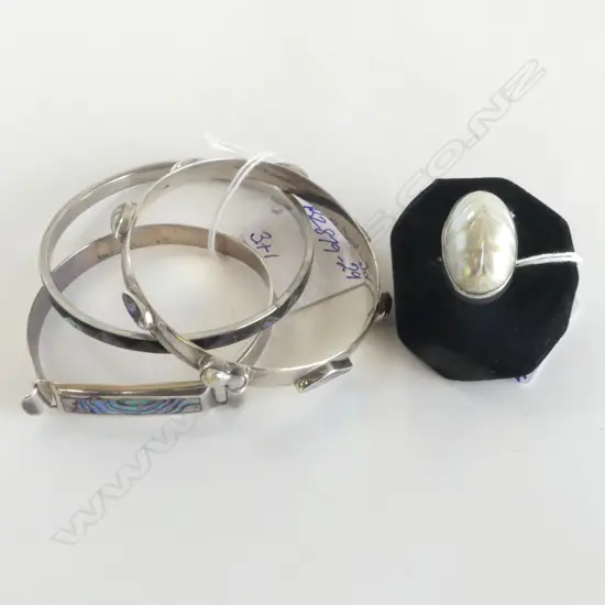 SILVER & SHELL RING, SIZE N & 3 SILVER/SHELL/PEARL BRACELETS