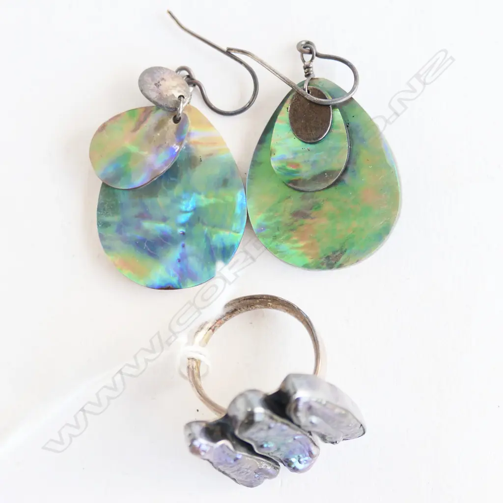 PAUA SHELL & SILVER SUITE; CHOKER, RING & EARRINGS new old stock Image 1++