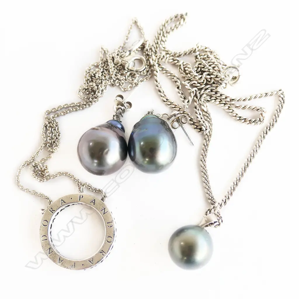 2 PENDANT NECKLACES; PANDORA & TAHITIAN PEARL + PR EARRINGS Image 1++