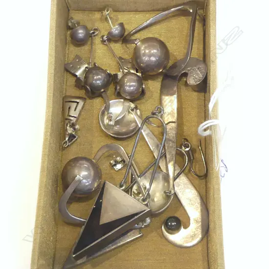 5 pairs VINTAGE STYLISH EARRINGS some larger