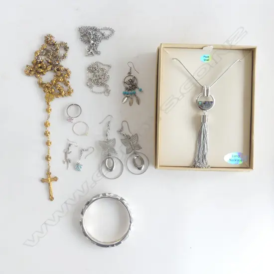 BAG LOT COSTUME JEWELLERY CRUCIFIX ETC