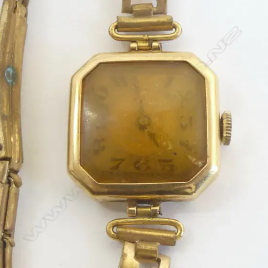 18CT GOLD LADIES WRIST WATCH  STRAP ROLLED GOLD