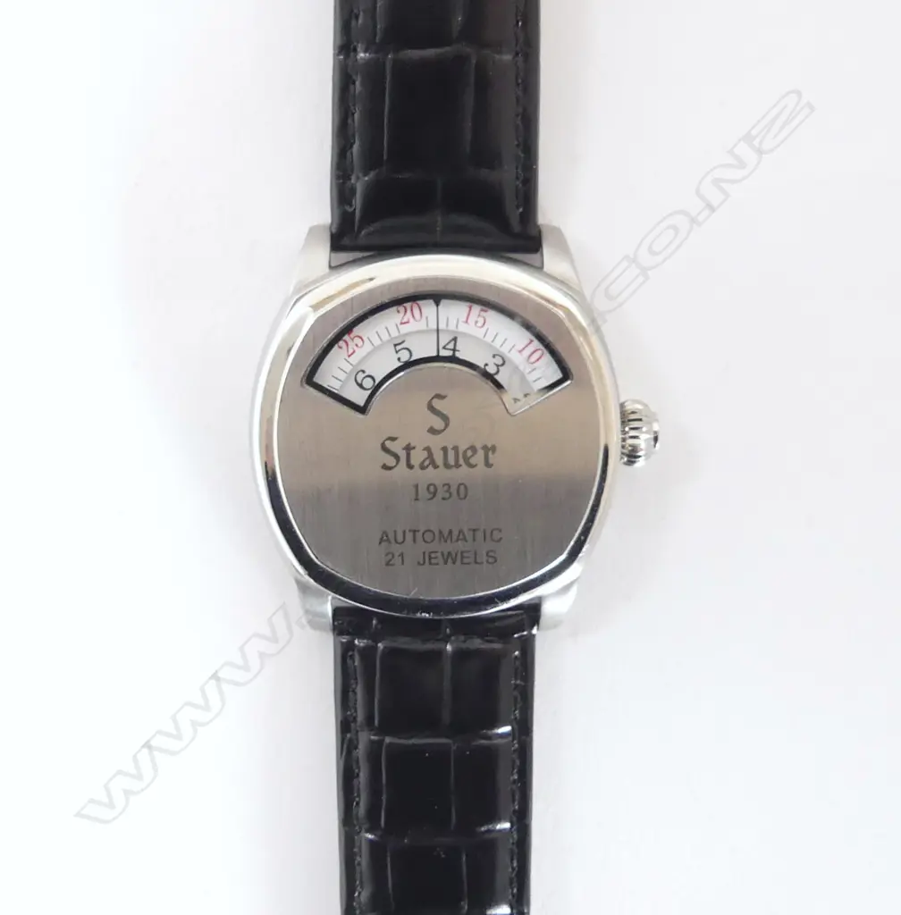 STAUER GENTS WRIST WATCH, CASED & BOXED AS NEW Image 1++