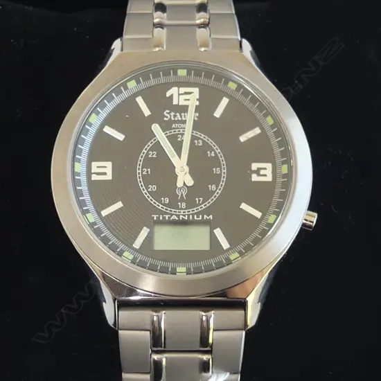 STAUER GENTS WRIST WATCH, CASED & BOXED AS NEW