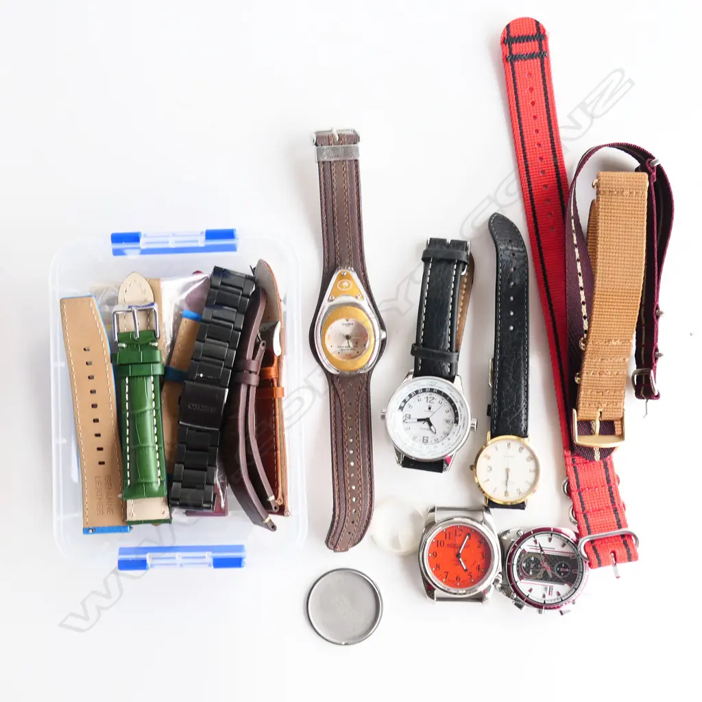 SMALL BOX NEW GENTS WRIST WATCH STRAPS  & 5 GENTS WRIST WATCHES  AS IS FAULTS  Image 1++