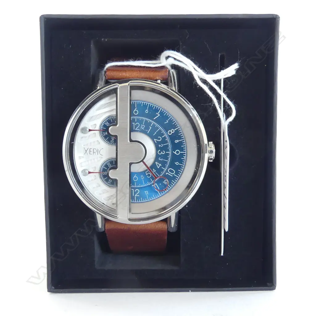 MINT & BOXED GENTS XERIC WRIST WATCH  Image 1++