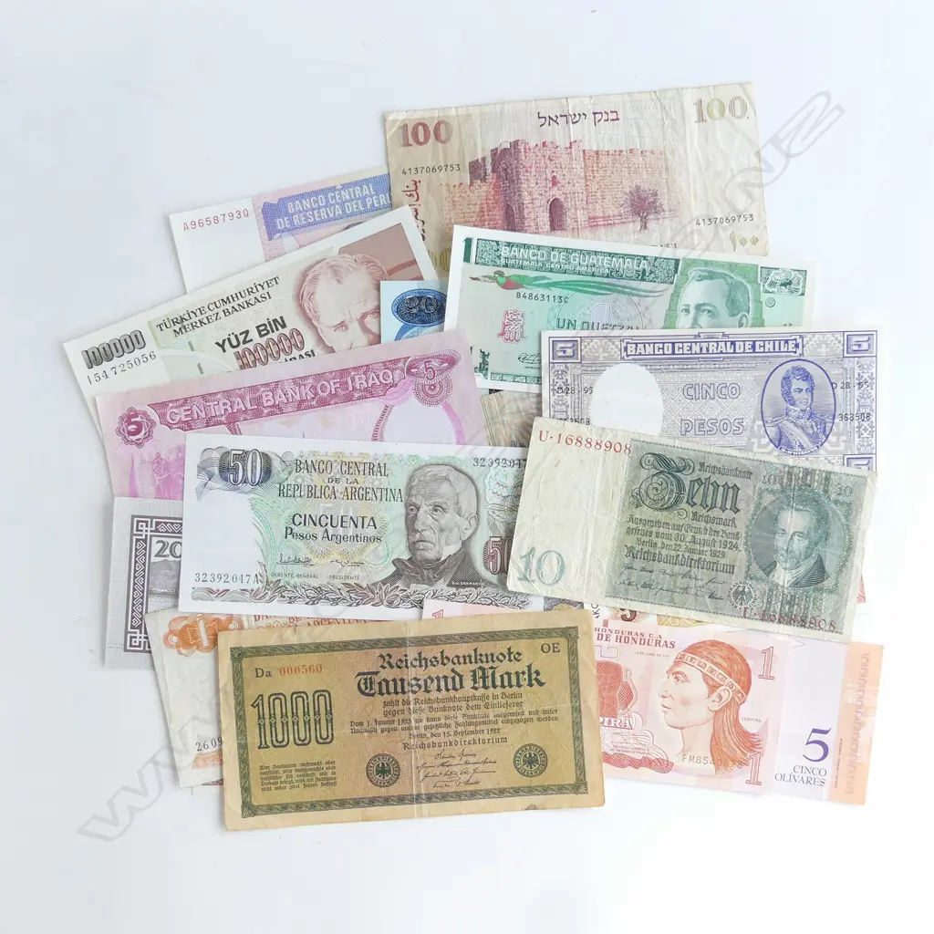 20 ASST. WORLD BANK NOTES Image 1++