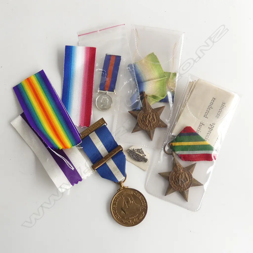BAG LOT 2WW2 SERVICE MEDALS NZ MINITURE MEDAL FRENCH MEDAL RIBBONS  & RSA BADGE Image 1++