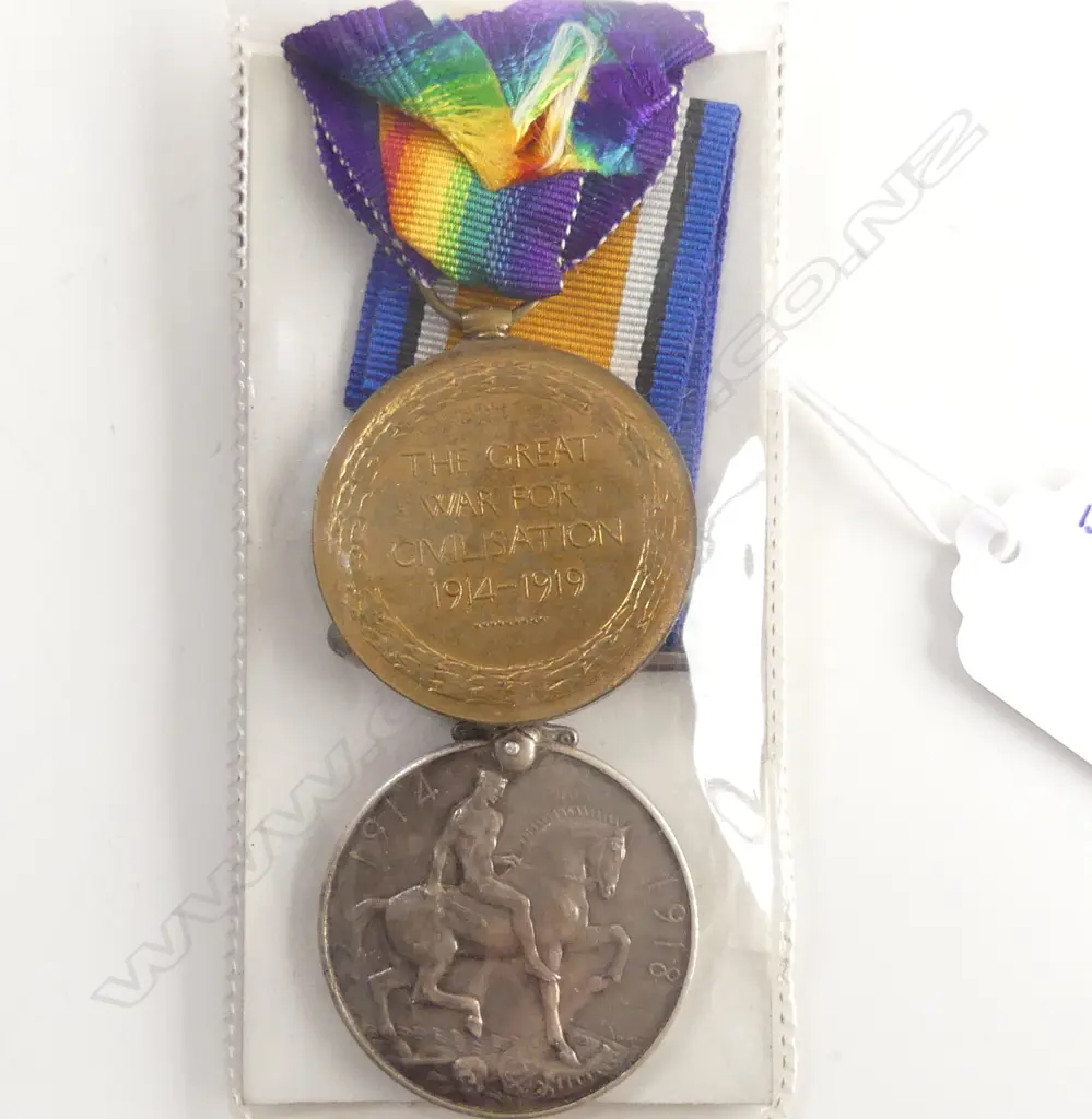 2 WW1 SERVICE MEDALS PVT J E BOORER RIF BRIG Image 1++