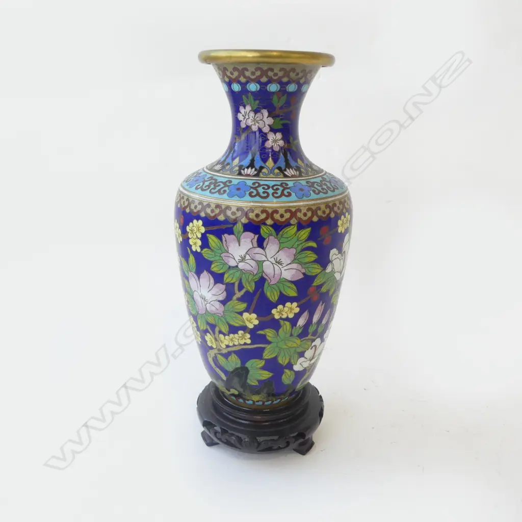 BLUE CLOISONNE VASE H.235mm ON STAND Image 1++