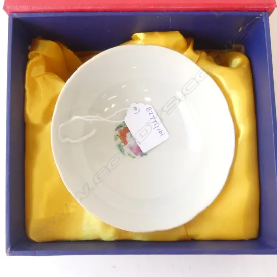 CHINESE FAMILLE ROSE RICE BOWL IN BOX AF DIA 120MM