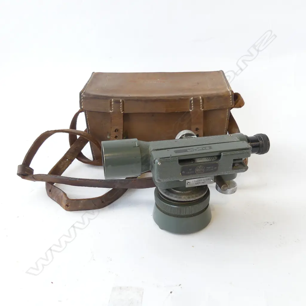 LEATHER CASED VINTAGE THEODOLITE BY WATTS LONDON L200MM Image 1++