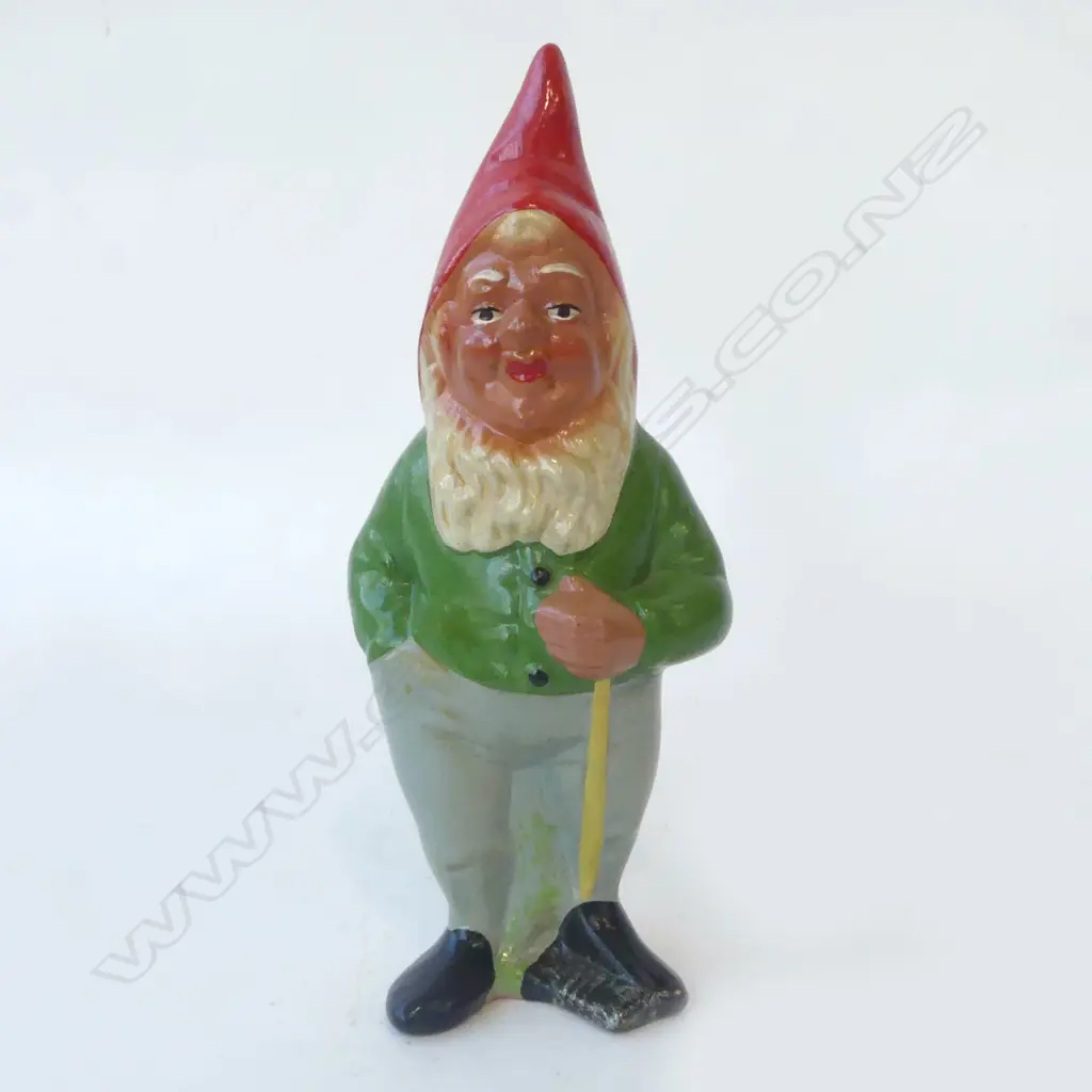 VINTAGE GERMAN GARDEN GNOME BY GRIEBEL GRAFENRODA, TERRACOTA, STAMPED TO REVERSE L.240MM Image 1++