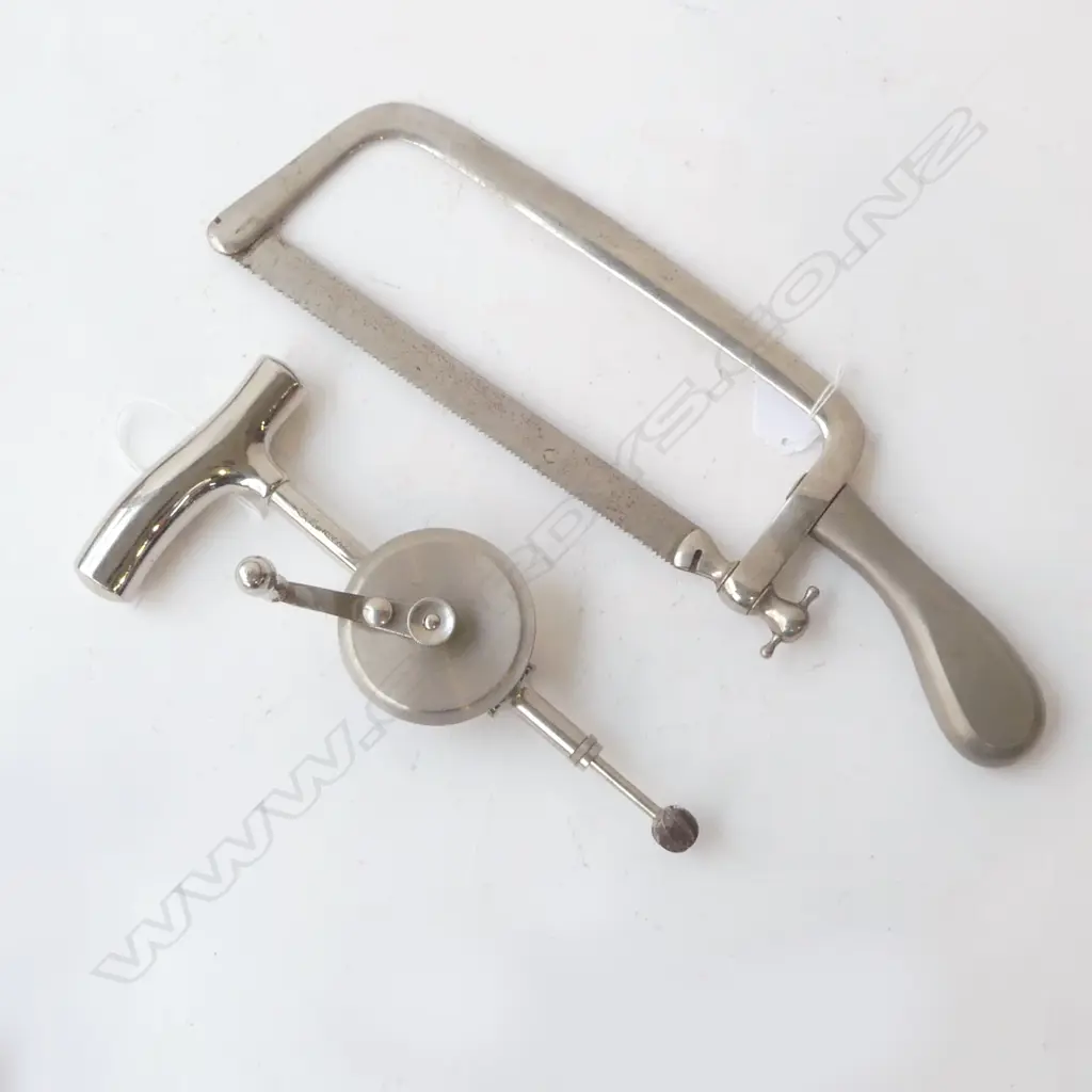 VINTAGE SURGEONS S/STEEL BONE SAW L350 7 HAND DRILL L230MM Image 1++
