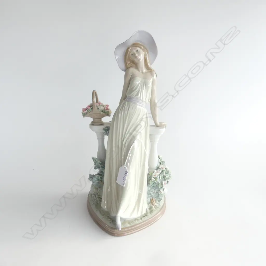TALL LLADRO LADY FIGURINE 'Time For Reflection' leaning on balustrade w florals H.345mm #5378 Image 1++