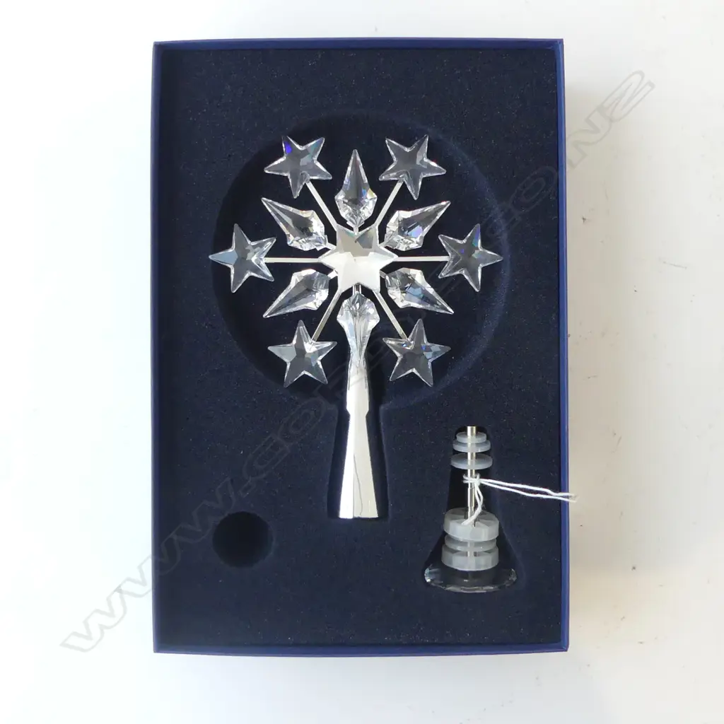 SWAROVSKI CRYSTAL STAR TREE TOPPER, BOXED H.165mm Image 1++