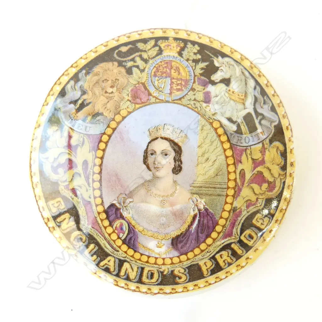 VICTORIAN PORCELAIN LID 'ENGLANDS PRIDE' Image 1++