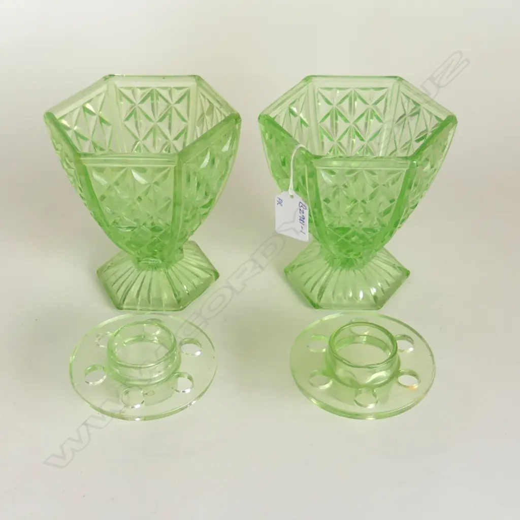 PR ART DECO GREEN DEPRESSION GLASS VASES w GLASS FLOWER FROG INSERTS H.140mm Image 1++