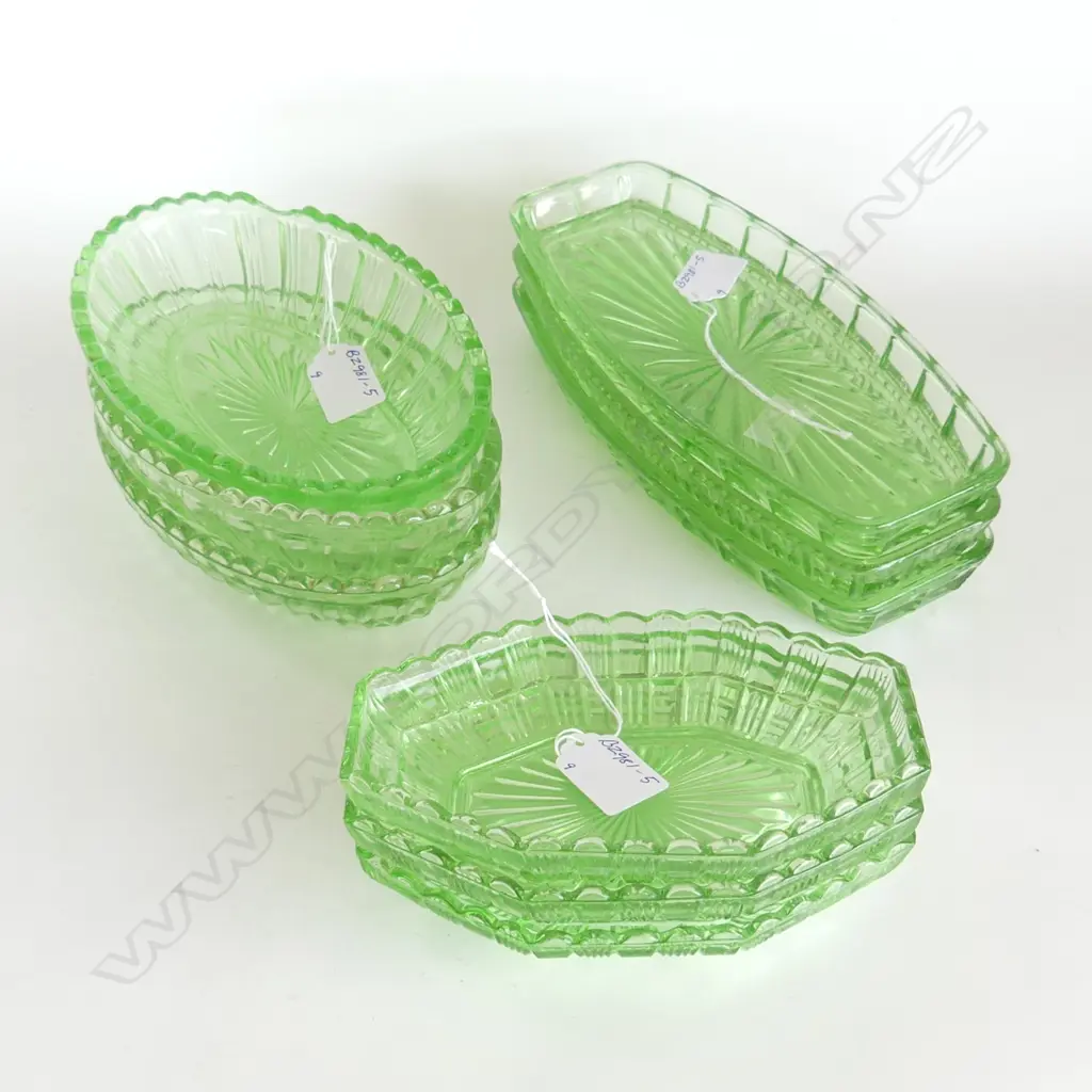 9 ART DECO GREEN DEPRESSION GLASS AFTERNOON TEA DISHES Image 1++