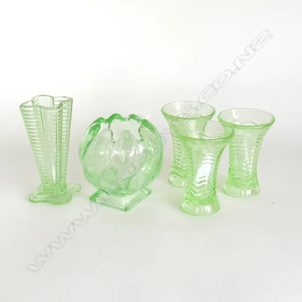 5 ART DECO GREEN DEPRESSION GLASS VASES Image 1++