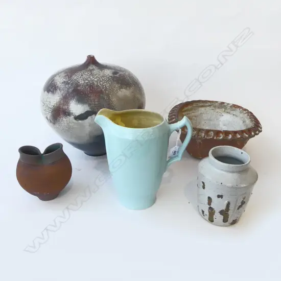 5 PCES ASST. NZ POTTERY