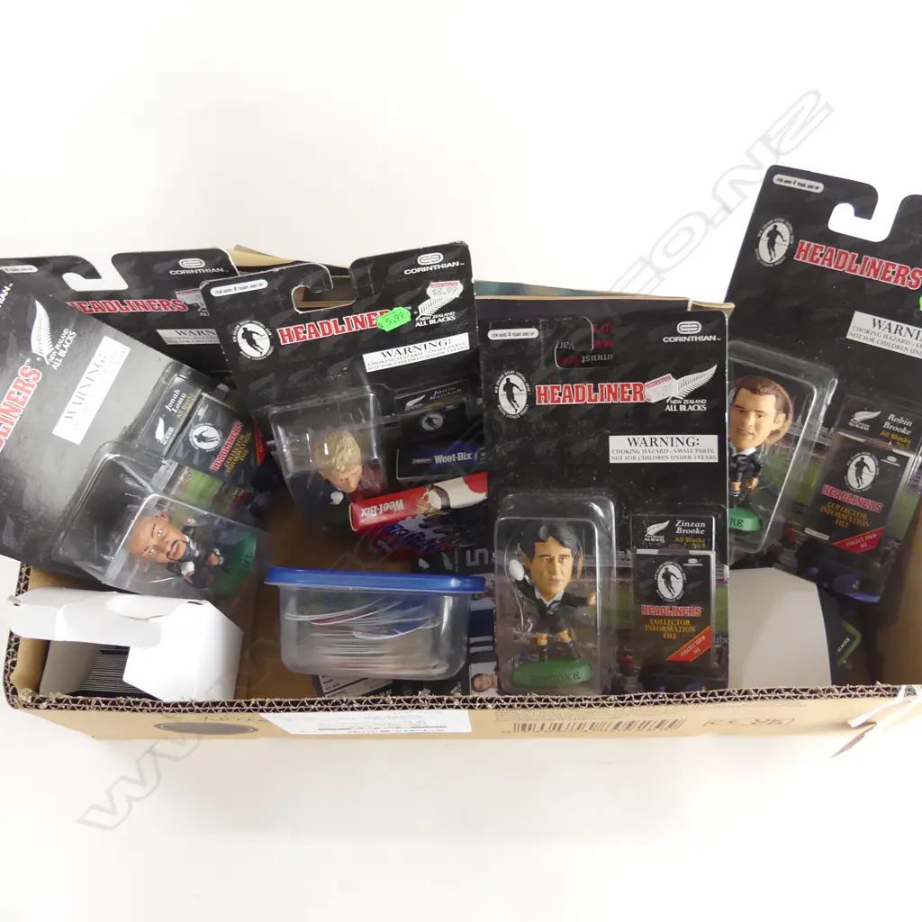SMALL BOX OF ALL BLACK & SPORTING MEMORABILIA Image 1++