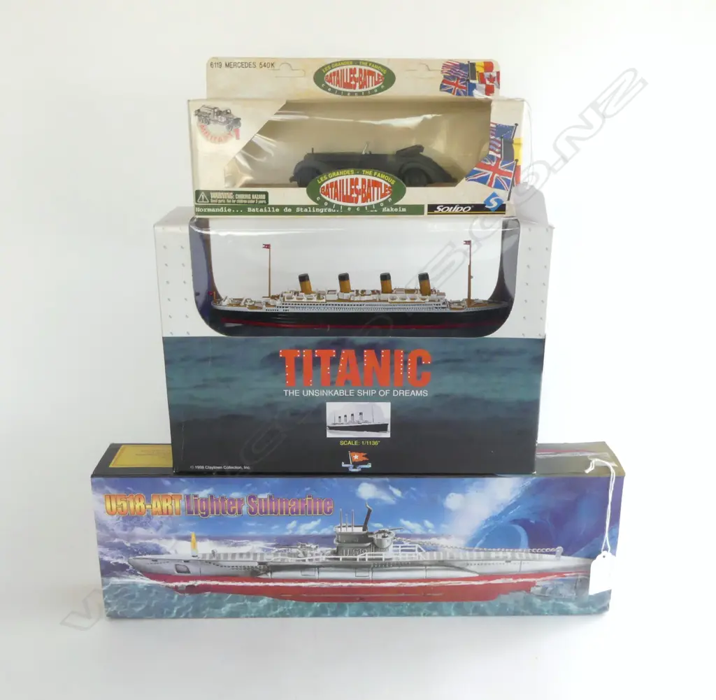 MINT & BOXED MODEL U518 SUBMARINE L410MM  MINT & BOXED MODEL 6119 MERCEDES 540K L230MM & MINT & BOXED MODEL TITANIC L280 Image 1++