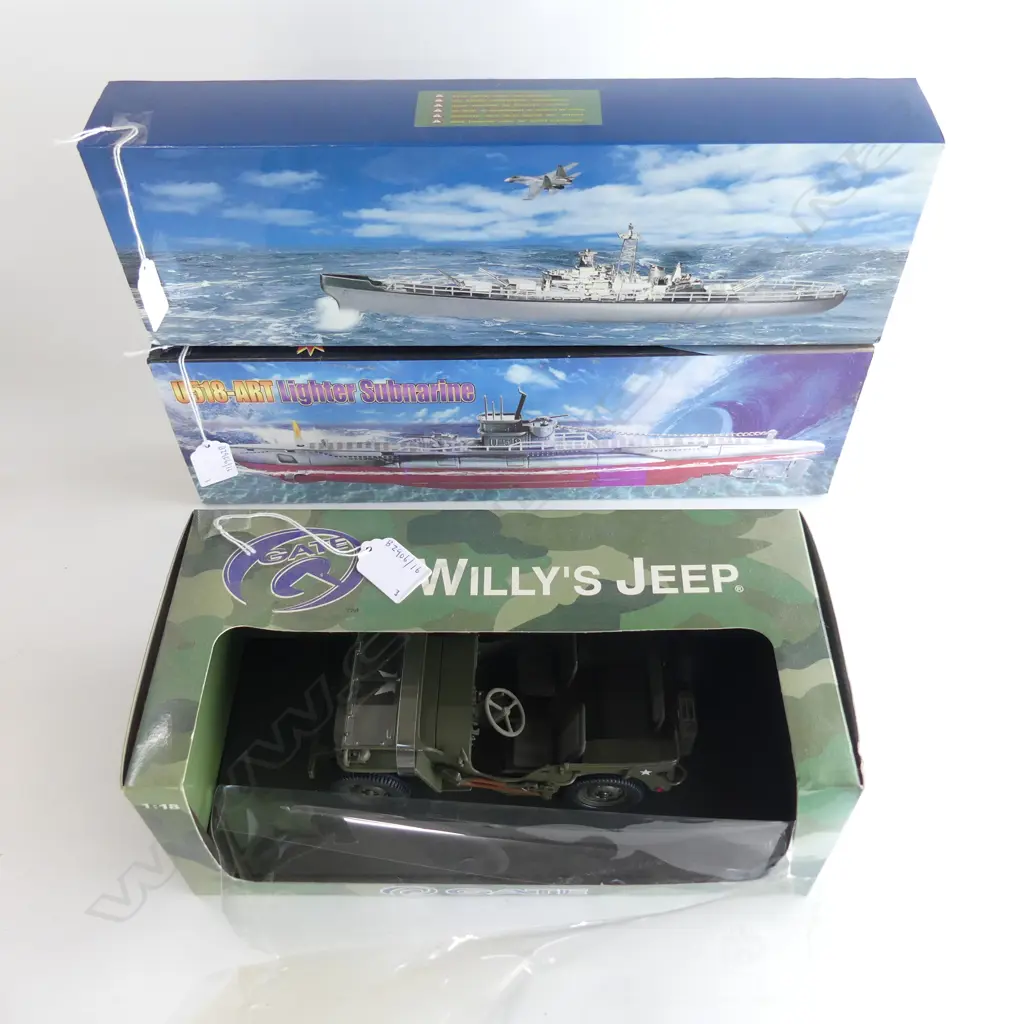 MINT & BOXED MODEL NAVAL SHIP L410  MINT 7 BOXED MODEL U518 SUBMARINE  L410 & WILLYS JEEP L310MM Image 1++