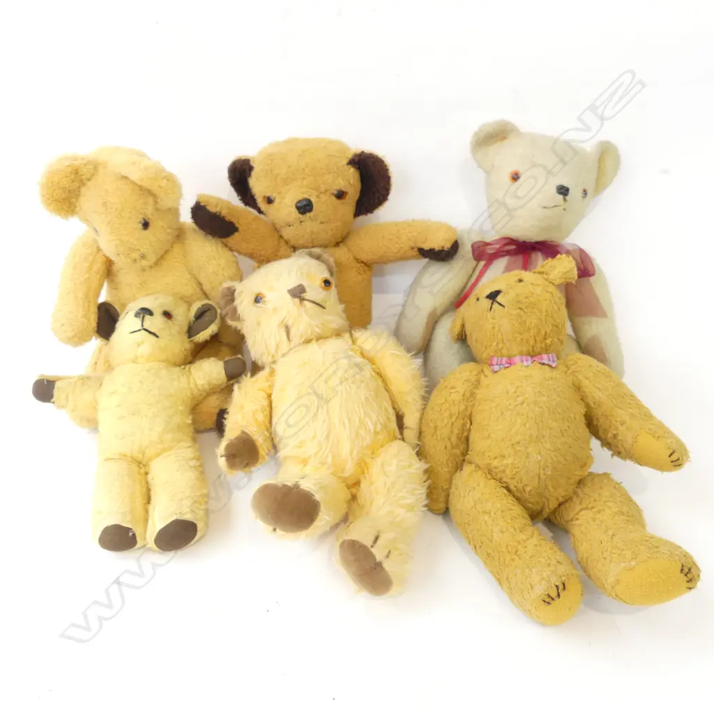 BOX OF 6 VINTAGE TEDDYBEARS H300 AVERAGE Image 1++