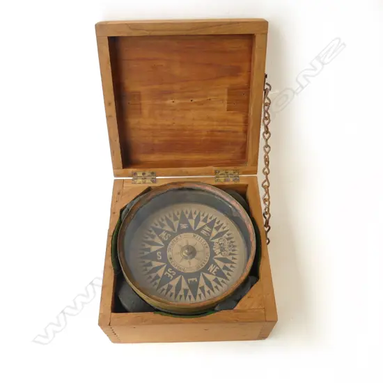 MARINE COMPASS IN CASE DIA230MM