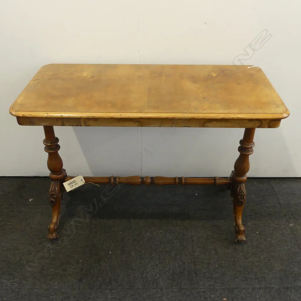 VICTORIAN OCCASIONAL TABLE 1000x490x725mm Image 1++
