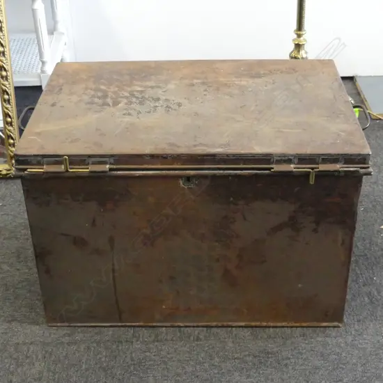 VINTAGE TIN TRUNK DEED BOX H400 L620MM