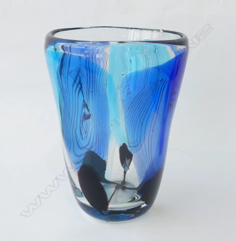 BLUE ART GLASS VASE H.270mm Image 1++