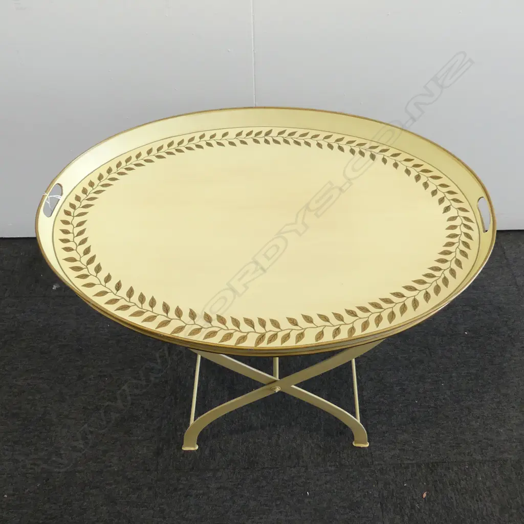 PAINTED METAL BUTLERS OVAL TRAY TABLE, FOLDING BASE 735x550mm Image 1++