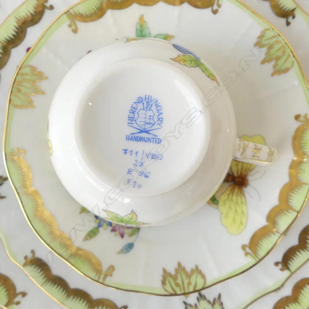 ASST. QUALITY CHINA; 2 SHELLEY C/S, R. ALBERT C/S, WEDGWOOD TRIO, R. WORCESTER EVESHAM SAUCEBOAT ETC Image 1++