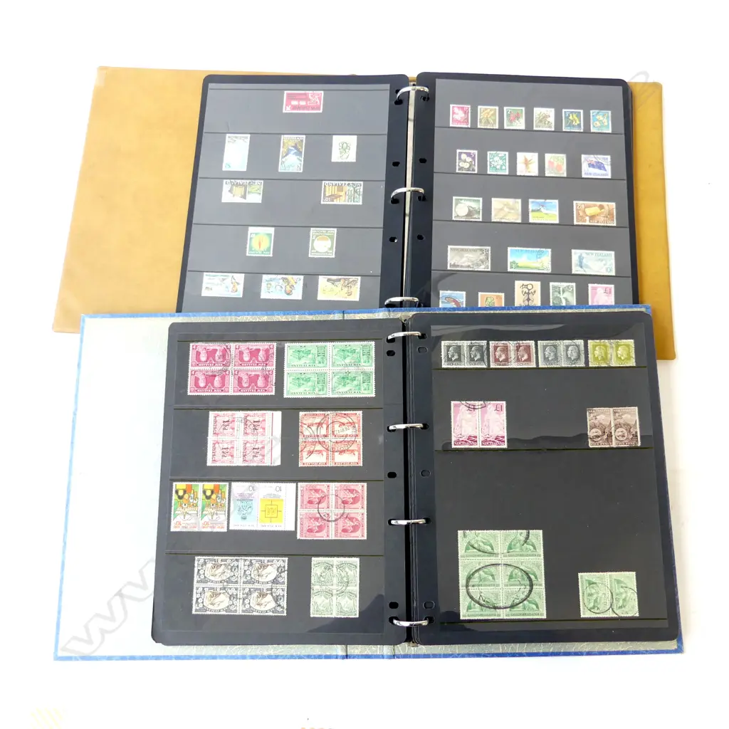 2 VINTAGE NZ STAMP ALBUMS Image 1++