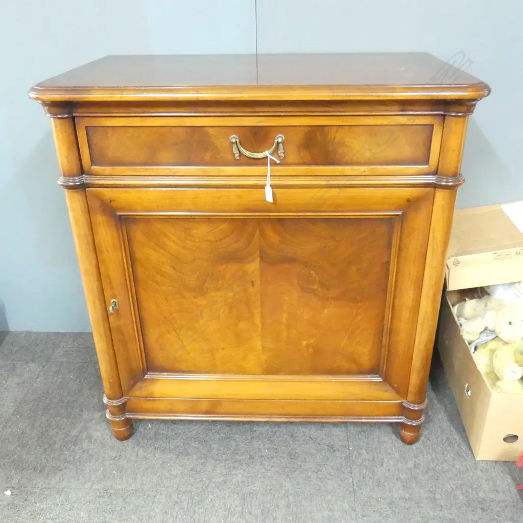 ITALIAN ASSI D'ASOLO SIDE CABINET 930x525x975mm Image 1++