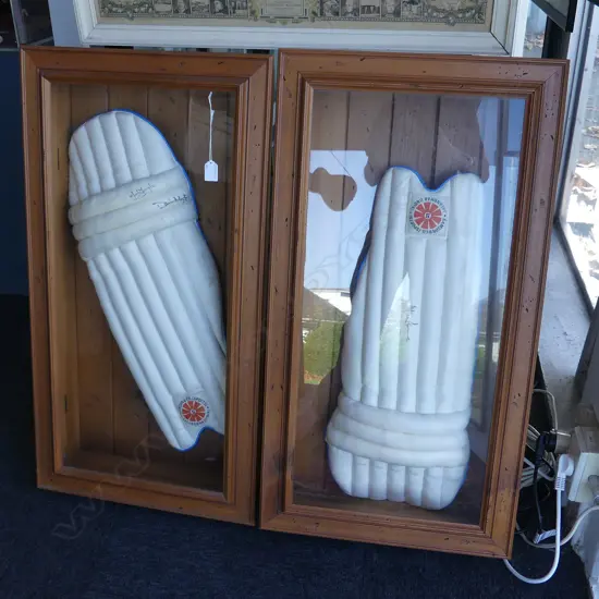 PR WOODEN DISPLAY CABINETS w. NZ & AUST. CRICKET TEAM C.1992 SIGNED LEG GUARD PADS 895x475x150mm