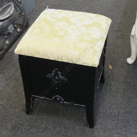BLACK PAINTED STOOL