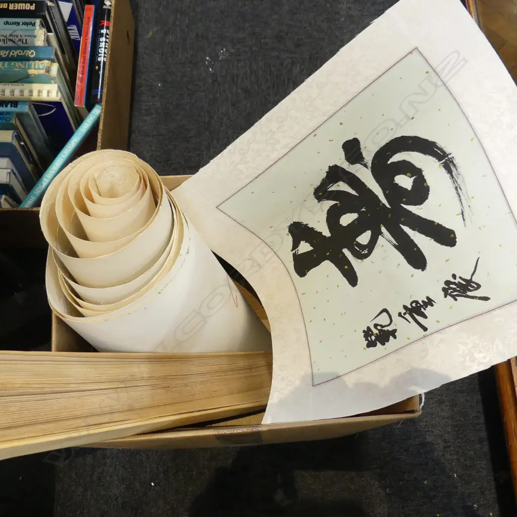 ORIENTAL SCROLLS + LG WOODEN FAN Image 1++