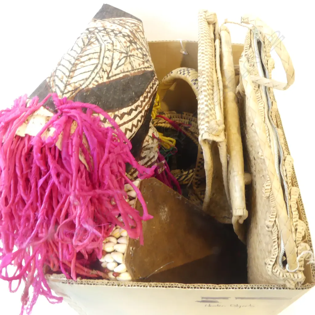 PACIFIC BASKETS, TAPA CLOTH Image 1++