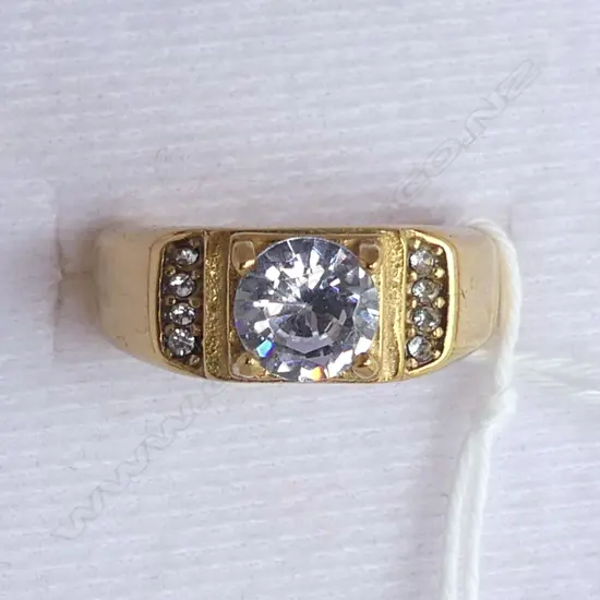 18ct GOLD PLATED COSTUME RING w CZ