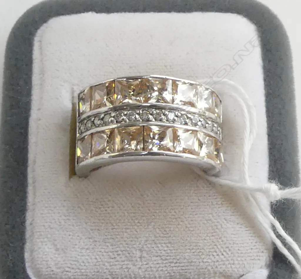 COLOURED CZ RING 11,5G SIZE N /O Image 1++